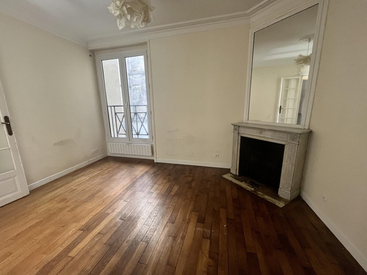 Paris 10ème, Gare du Nord, 4 pièces de 84,08m²