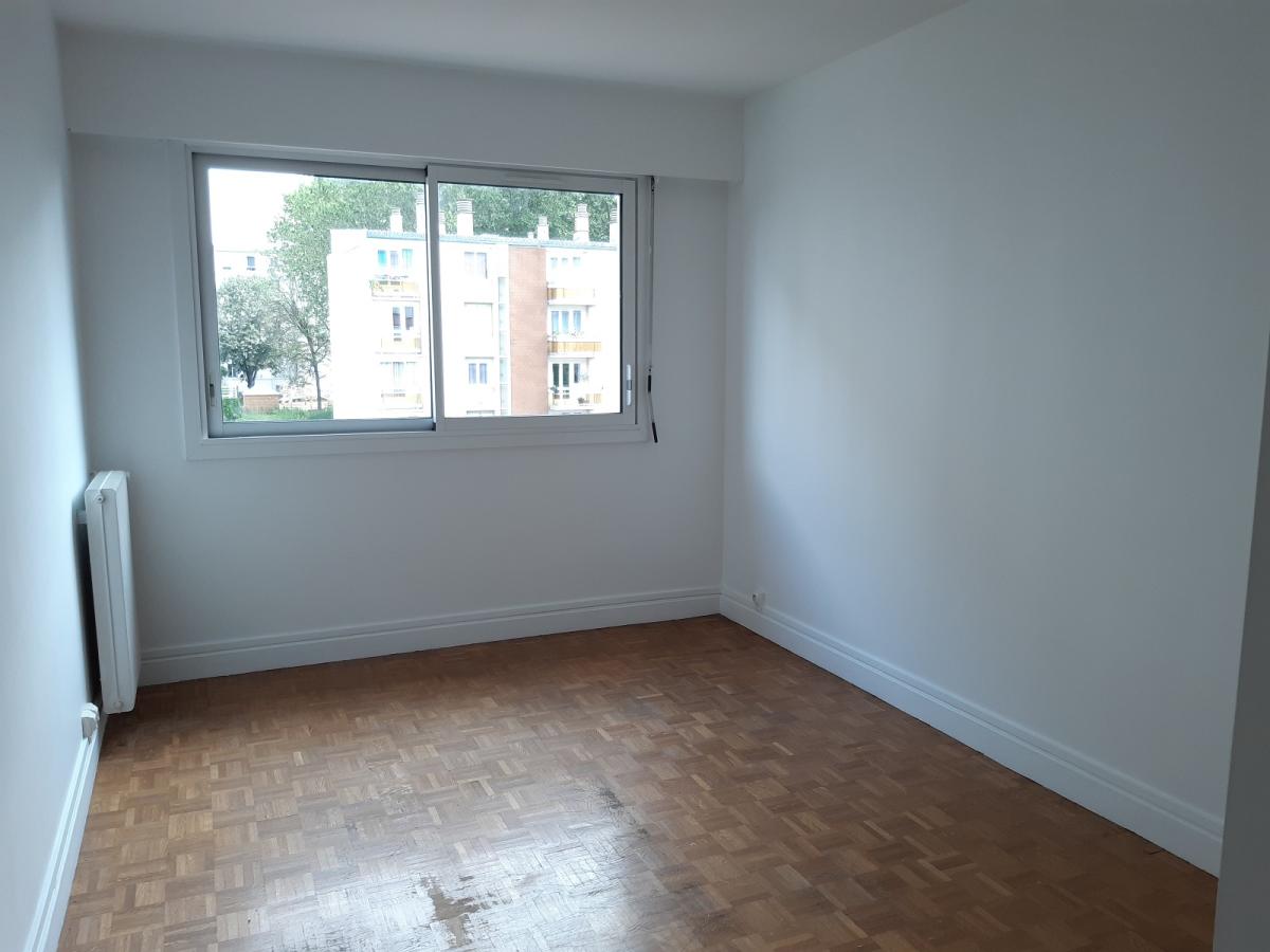 boulogne Billancourt, grand 3 Pièces avec Balcon et Parking