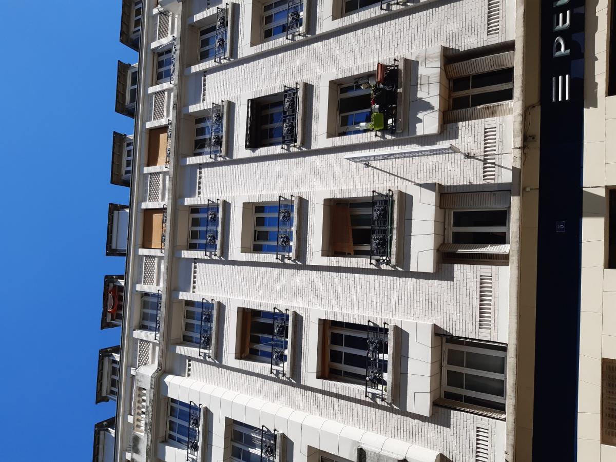 Paris XVème, Métro Felix Faure /Commerce Studio de 15,82m²