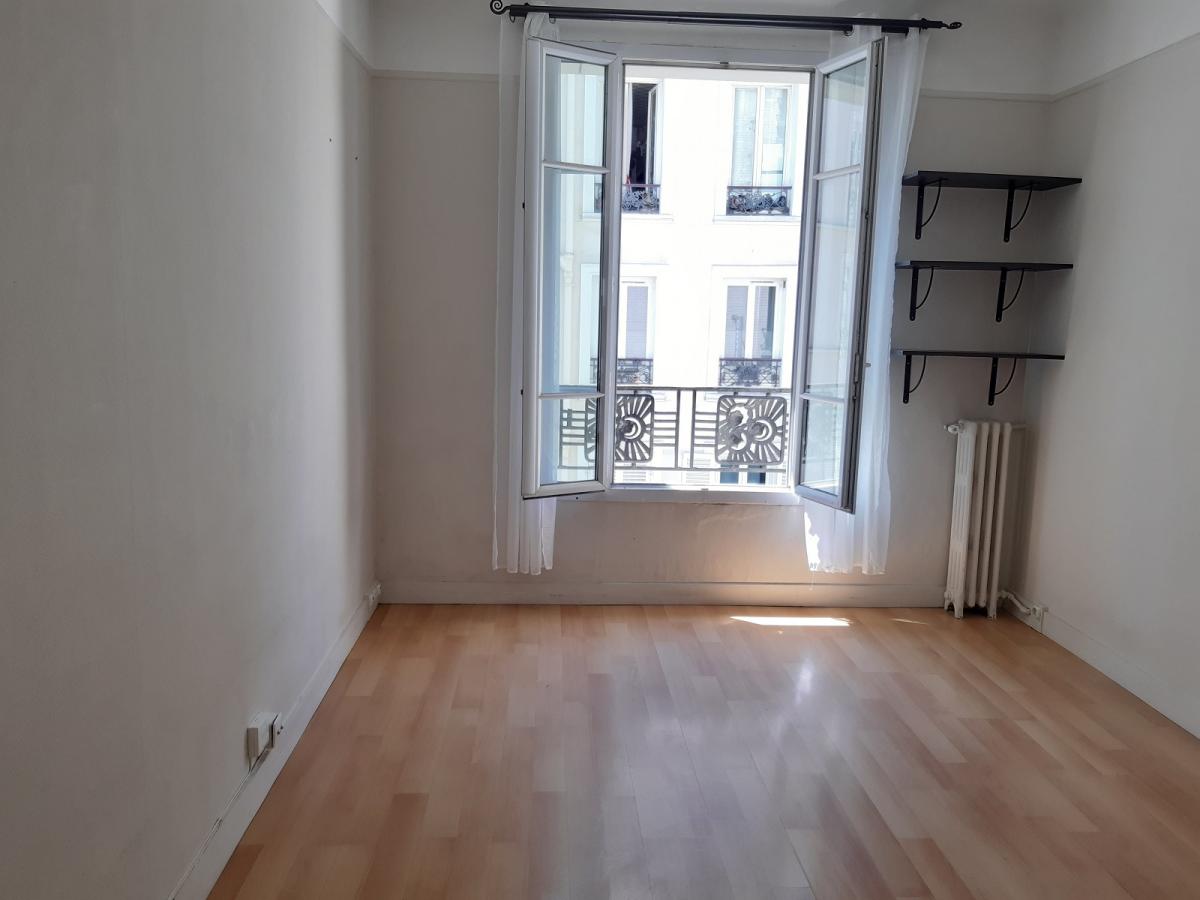 Paris XVème, Métro Felix Faure /Commerce Studio de 15,82m²
