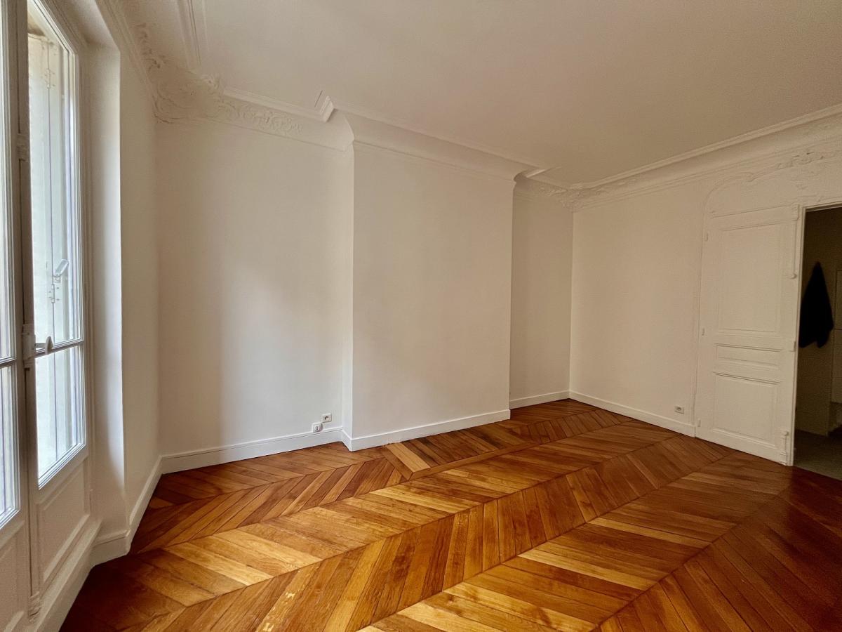 A LOUER 4P PARIS Xème 
