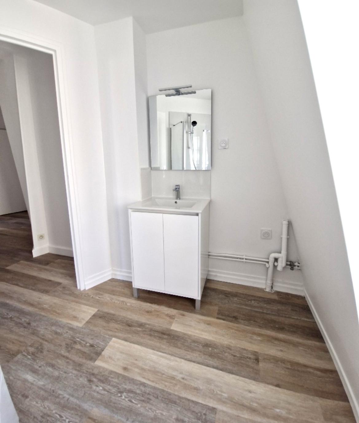 A LOUER PARIS XIIème 3P 64,41m²