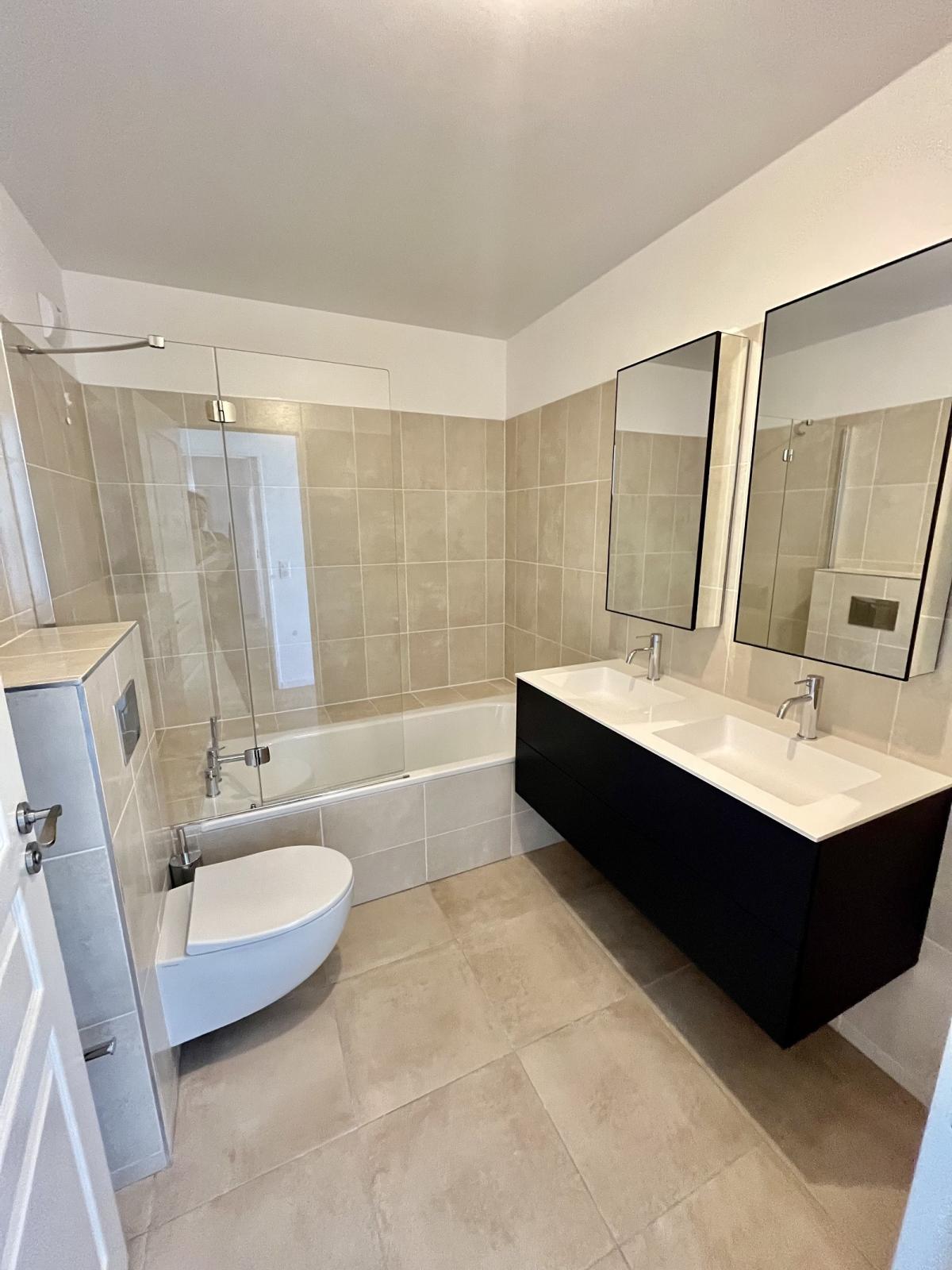 A LOUER 4/5 PIECES 112m² AVEC PARKING 92100 BOULOGN
