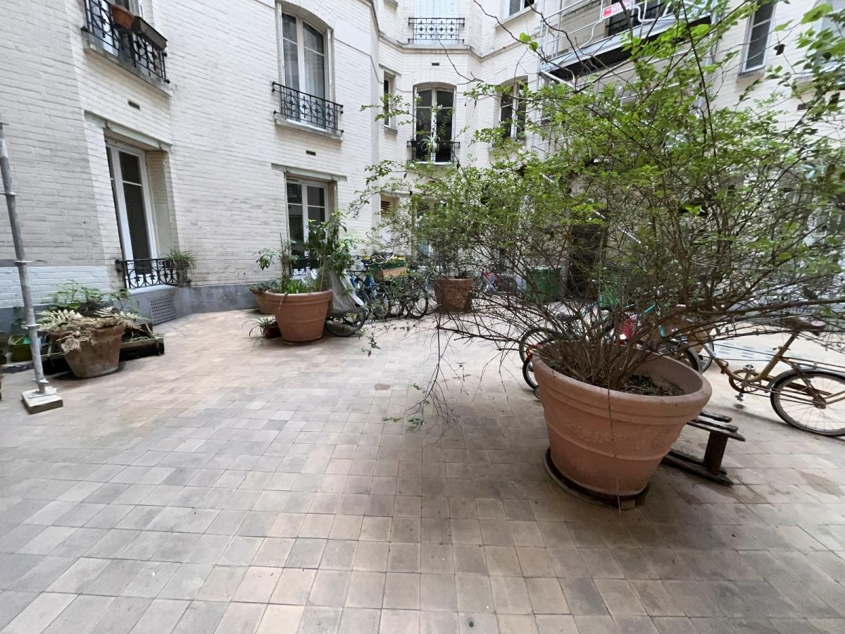 A LOUER 2 PIECES 45.05m² PARIS XV ème