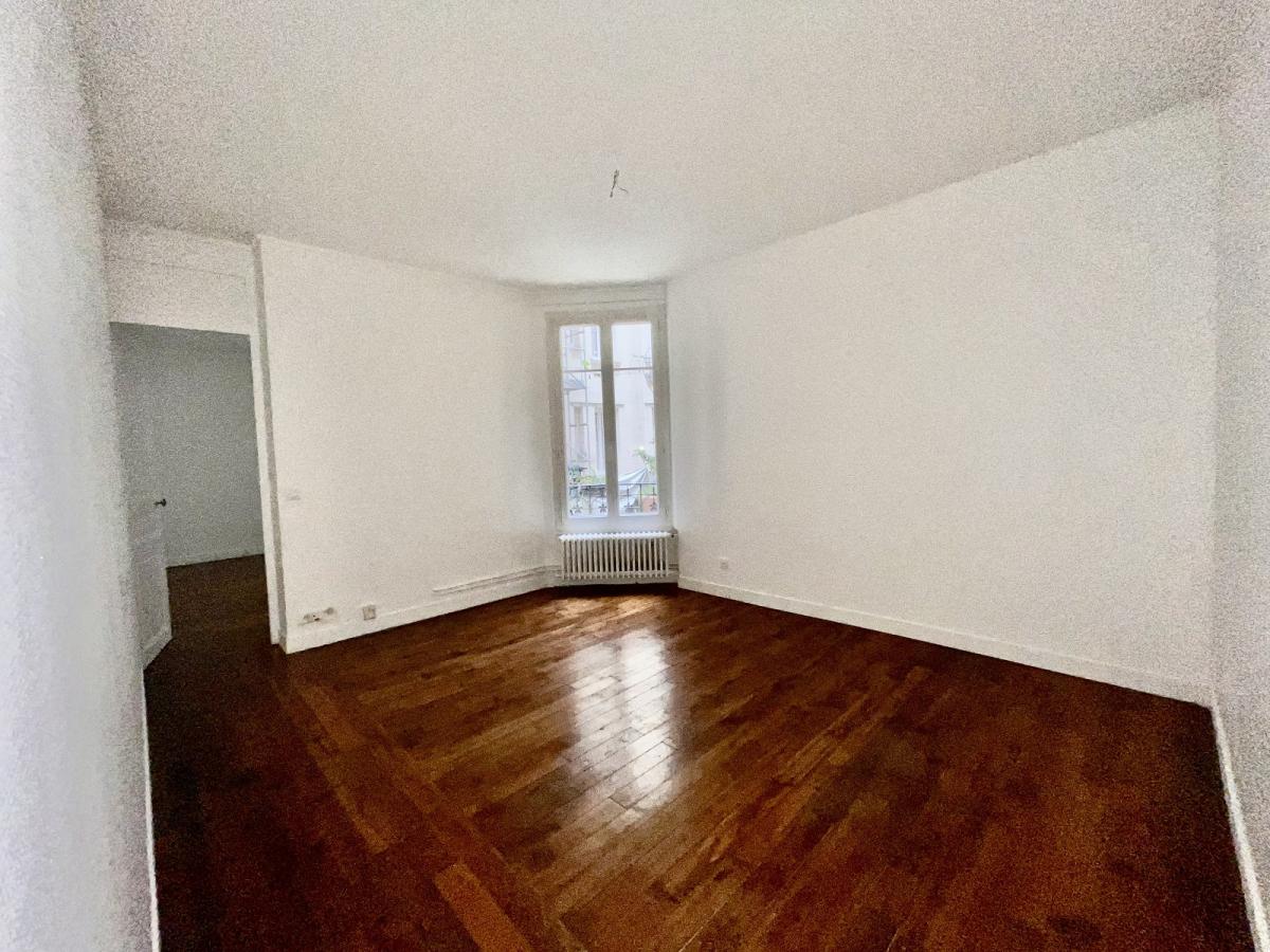 A LOUER 2 PIECES 45.05m² PARIS XV ème