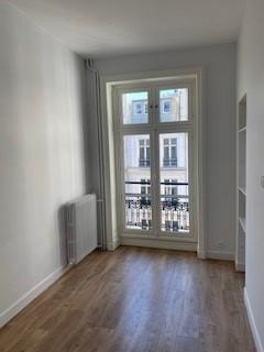 Paris VIIIème, Georges V, 2 Pièces 