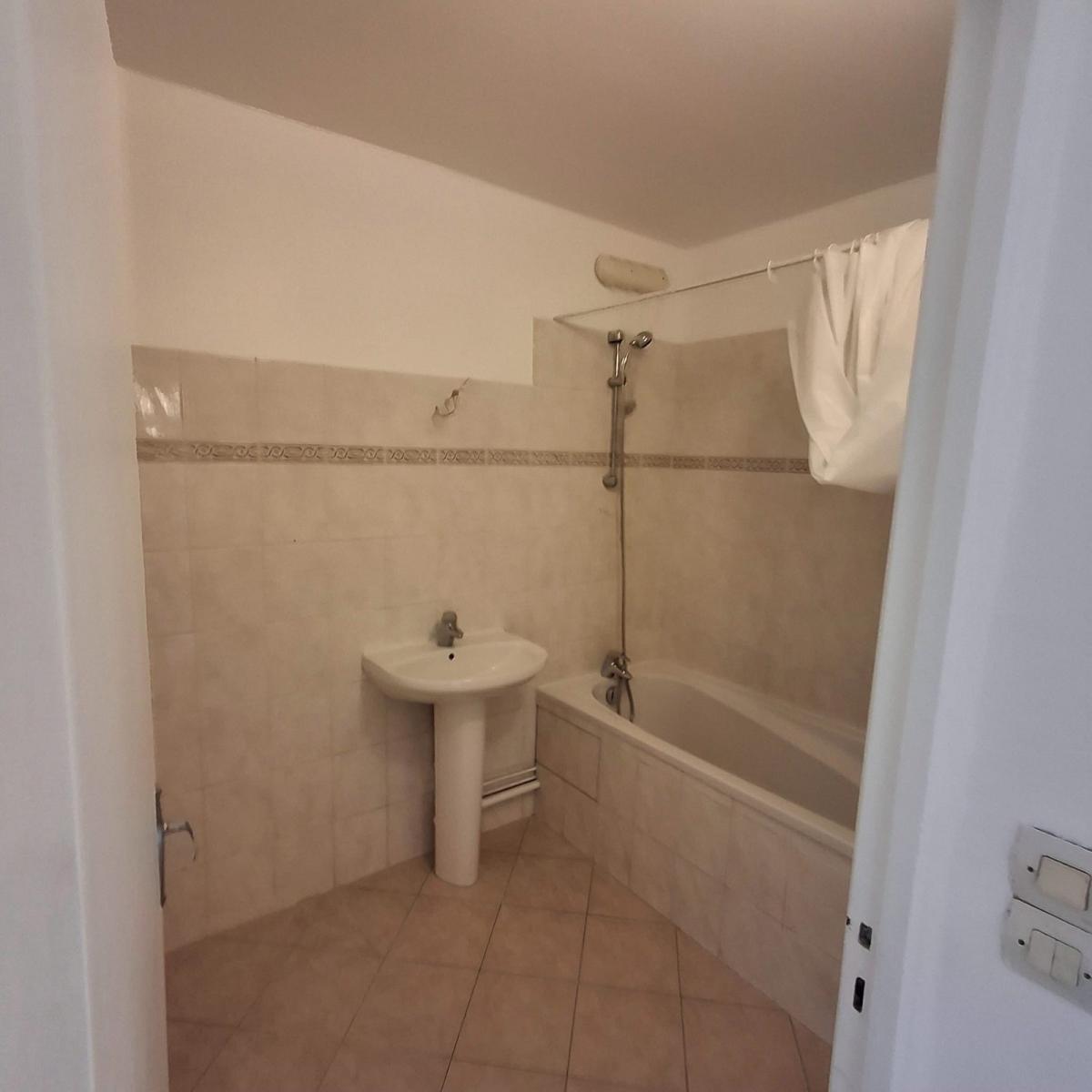 Paris XIIIème Corvisart, 2 Pièces avec Balcon et Box