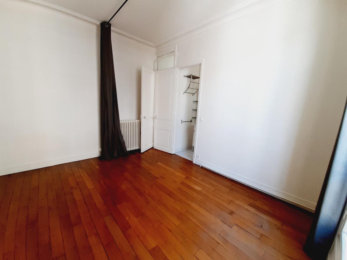 A LOUER 4 PIECES 88.45m²   PARIS Xème