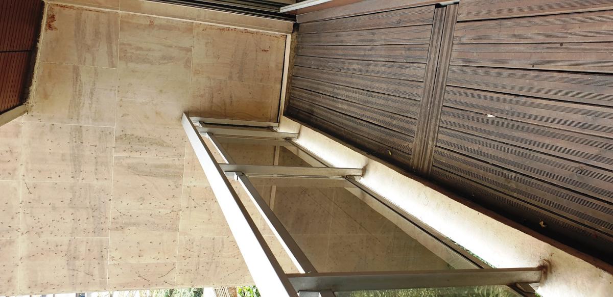 STUDIO AVEC BALCON PARIS XV M°CHARLES MICHELS