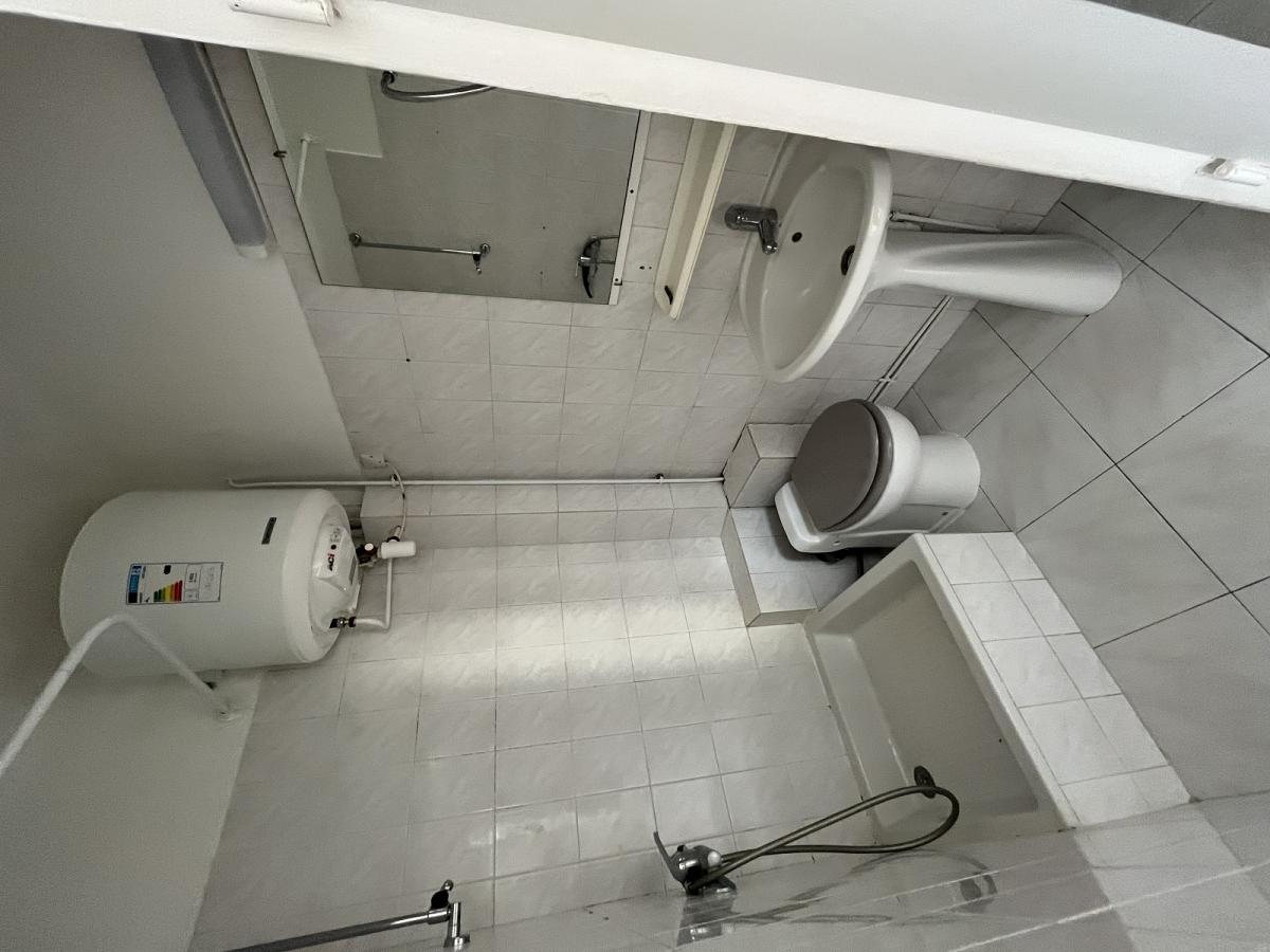 Paris XVème, Métro Commerce, Studio 12,19m²