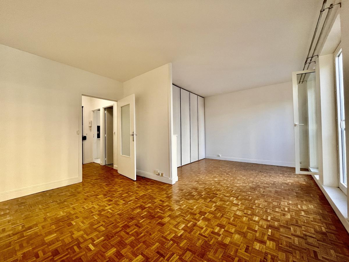 A LOUER 37.21m²  PARIS XIIème.