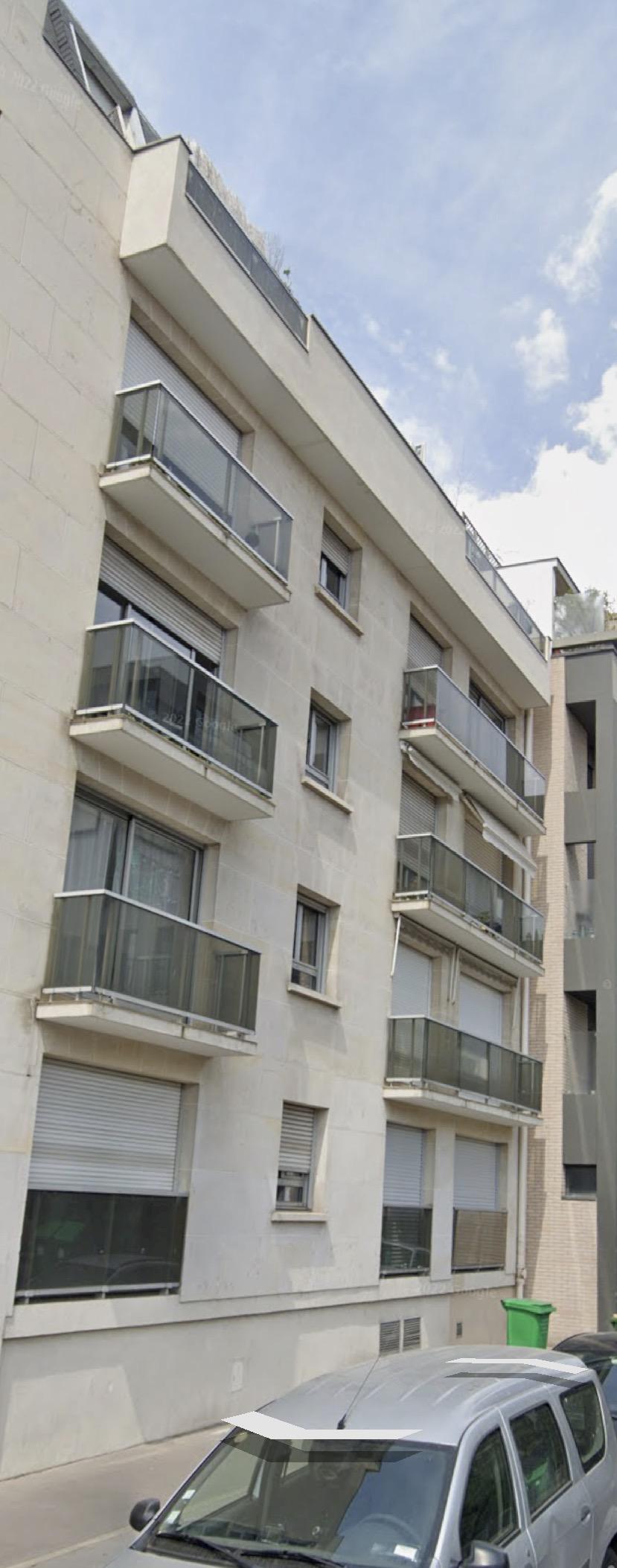 A LOUER 2 Pièces 42.40m² PARIS XVème. BALCON- PARKING et  CAVE
