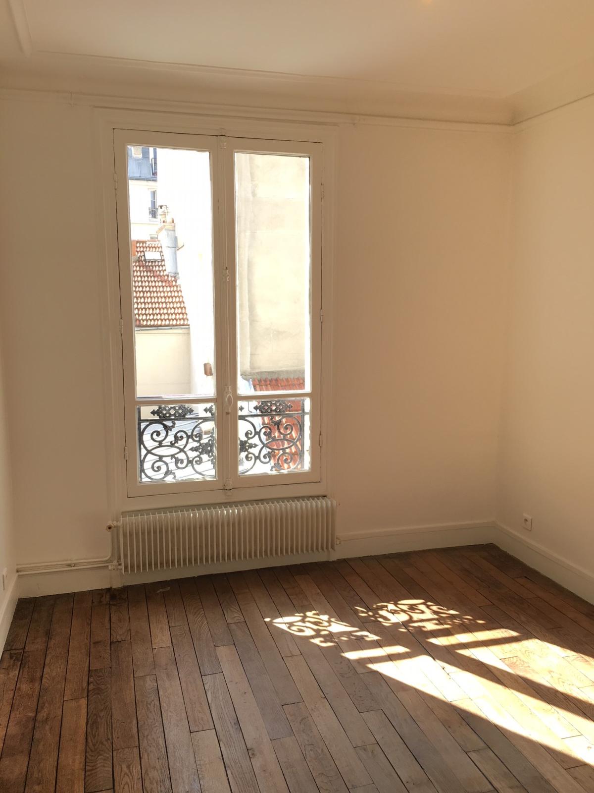 A LOUER Paris VII ème, rue Cler (proche métro  Ecole Militaire) 2Pièces de 40m² 
