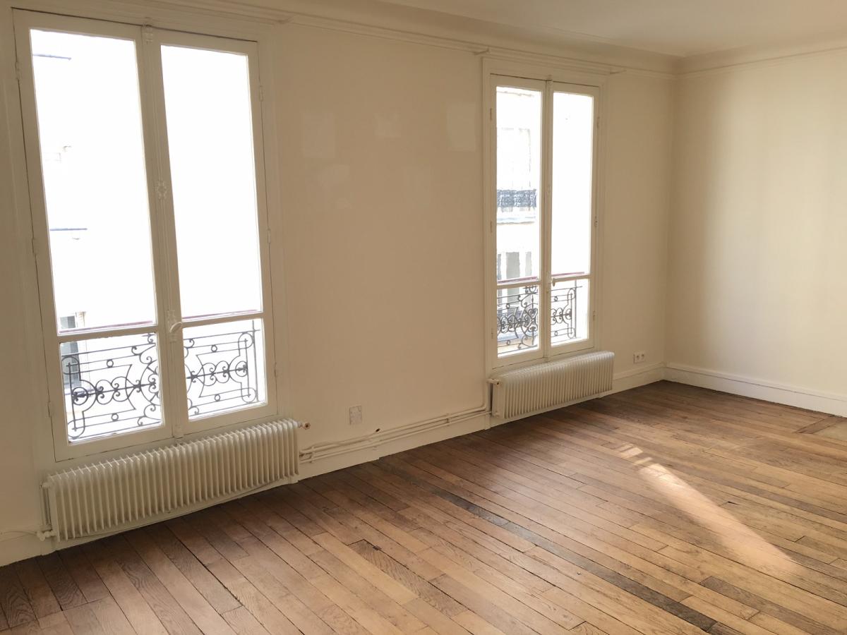 A LOUER Paris VII ème, rue Cler (proche métro  Ecole Militaire) 2Pièces de 40m² 