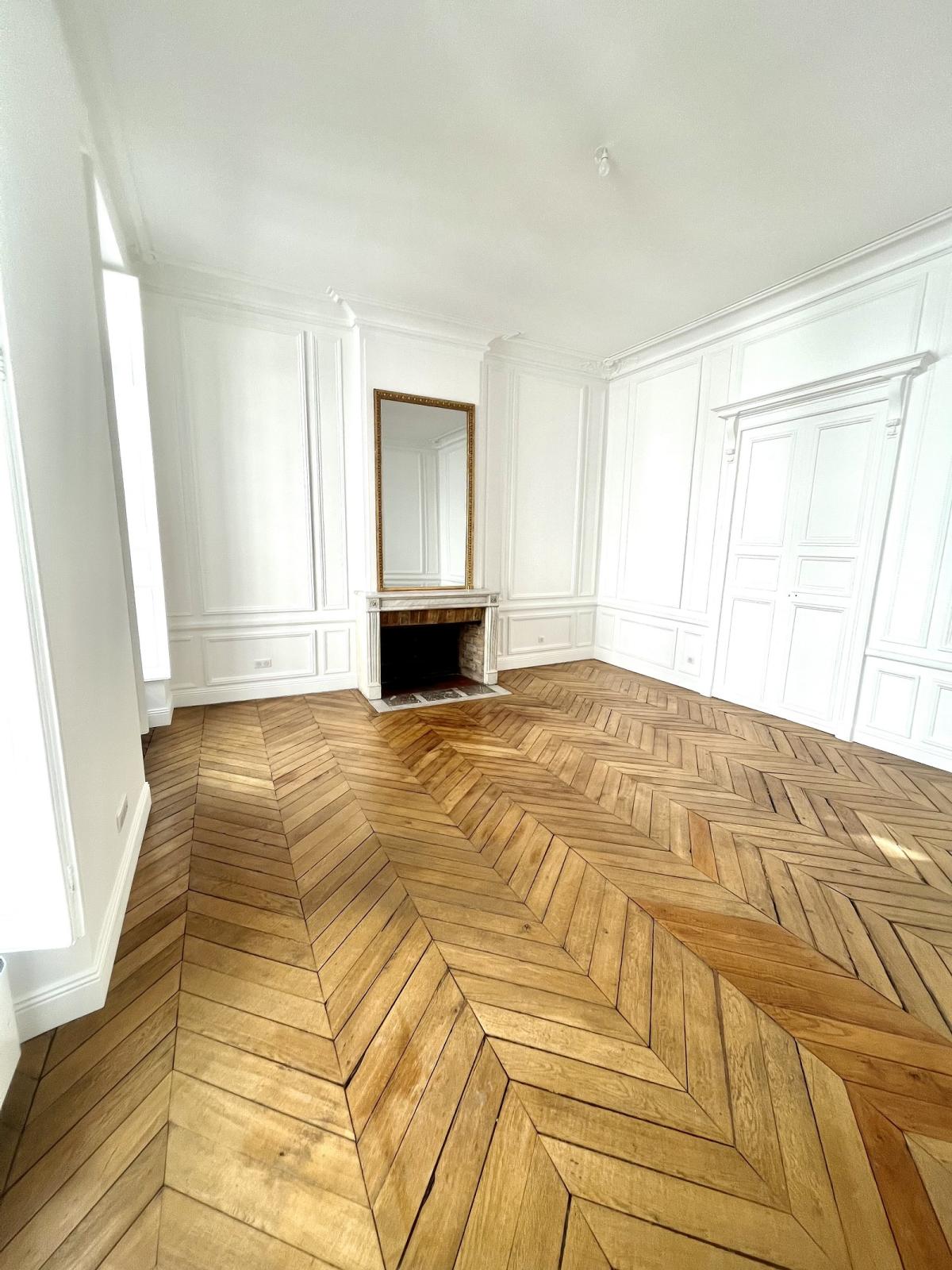 A LOUER 75007 PARIS 3P RUE DU BAC