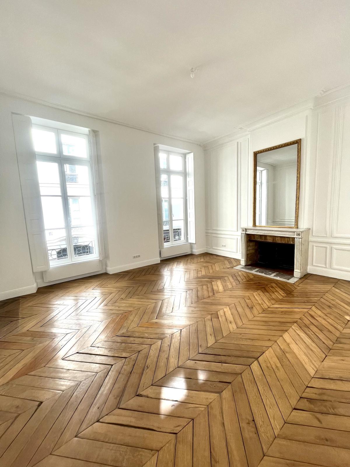 A LOUER 75007 PARIS 3P RUE DU BAC