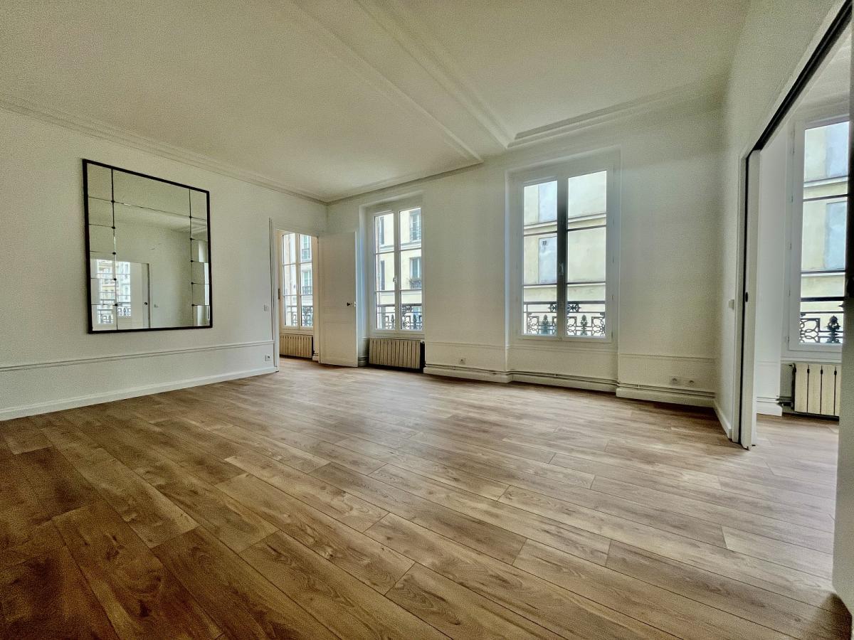 Paris 1er, Palais Royal, Grand 2 Pièces de 56,12m²