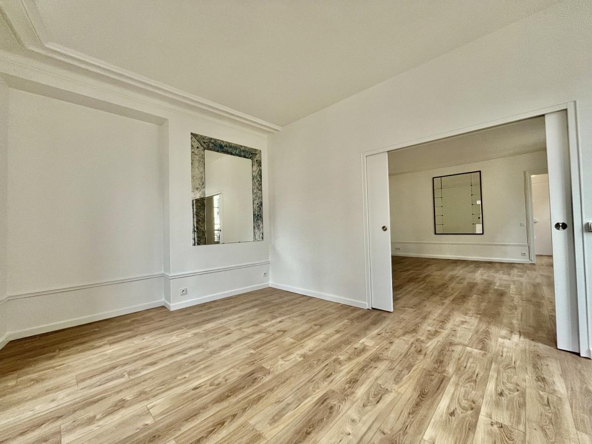 Paris 1er, Palais Royal, Grand 2 Pièces de 56,12m²