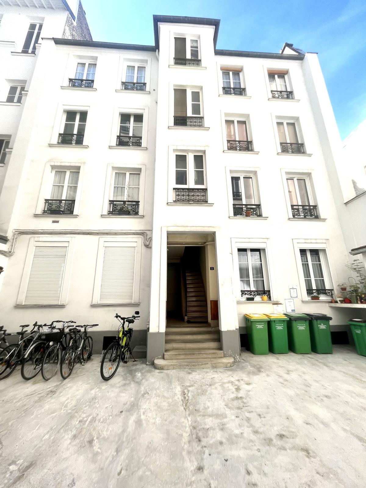 A LOUER Paris XIIème STUDIO 19,59m². Metro Nation.