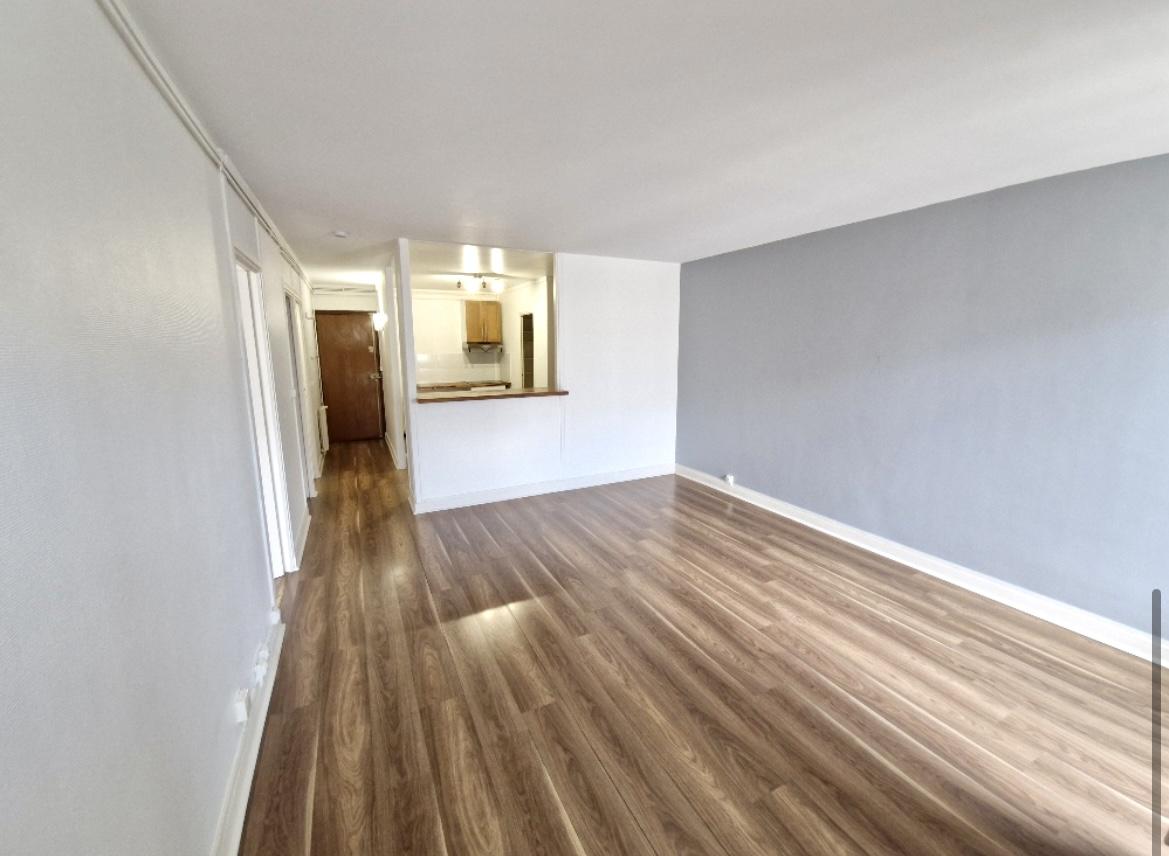 A LIUER NANTERRE 2 PIECES RENOVE 