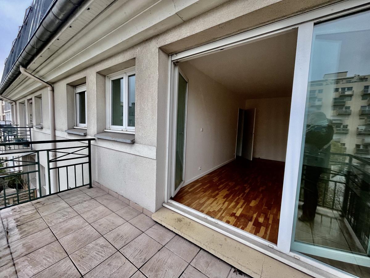 A LOUER 2 Pièces 42m² 92120 MONTROUGE AVEC CAVE PARKING ET BALCON
