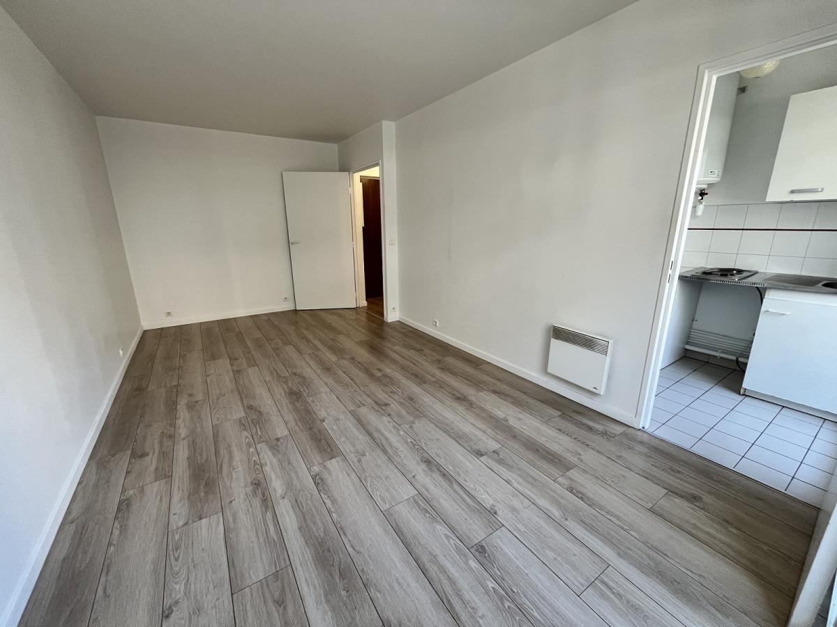 PARIS XIIème REUILLY  DIDEROT,  STUDIO  AVEC PARKING PARIS XIIème REUILLY  DIDEROT