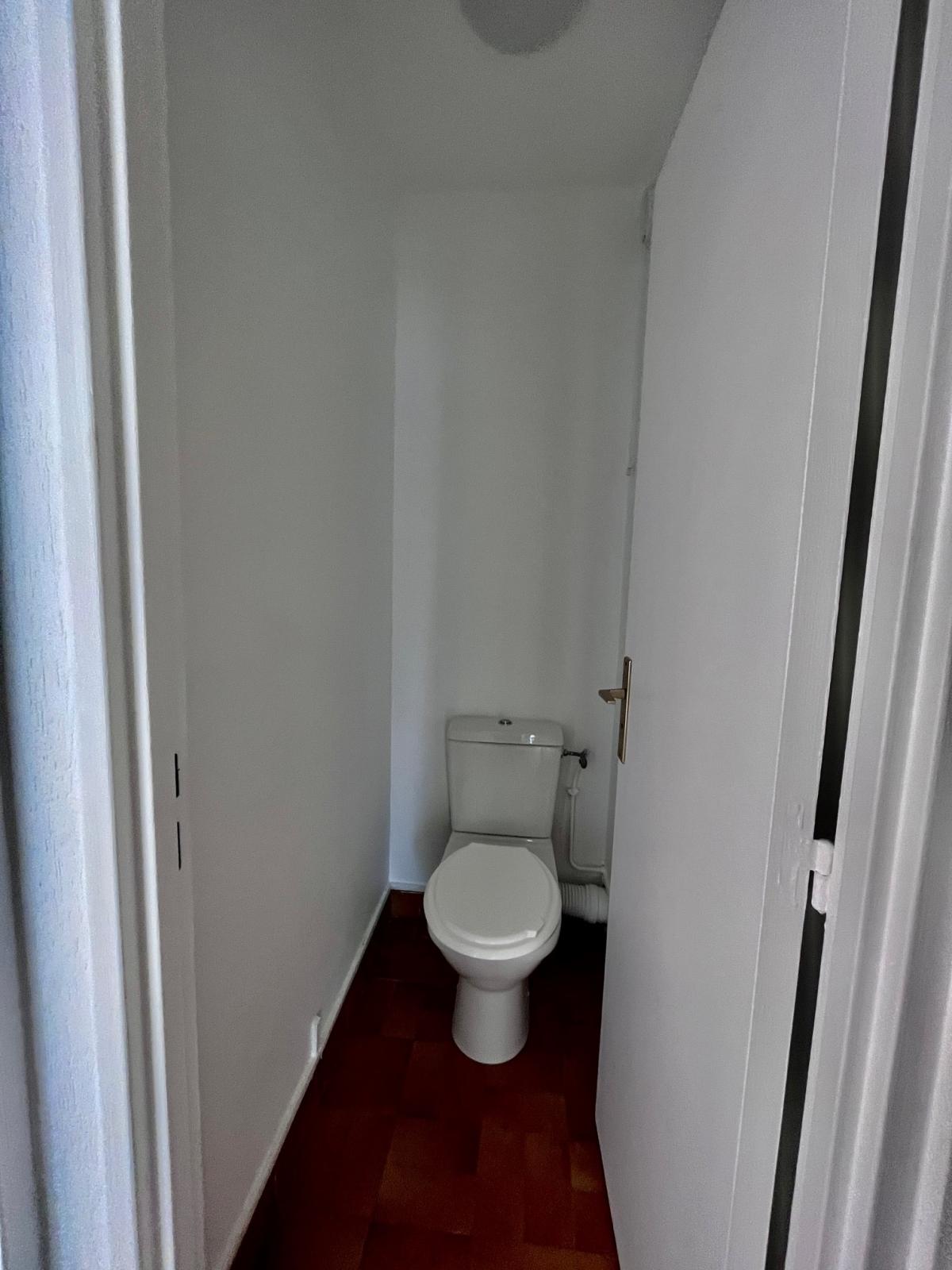 Paris XVème Sèvres Lecourbe /Cambronne 2P