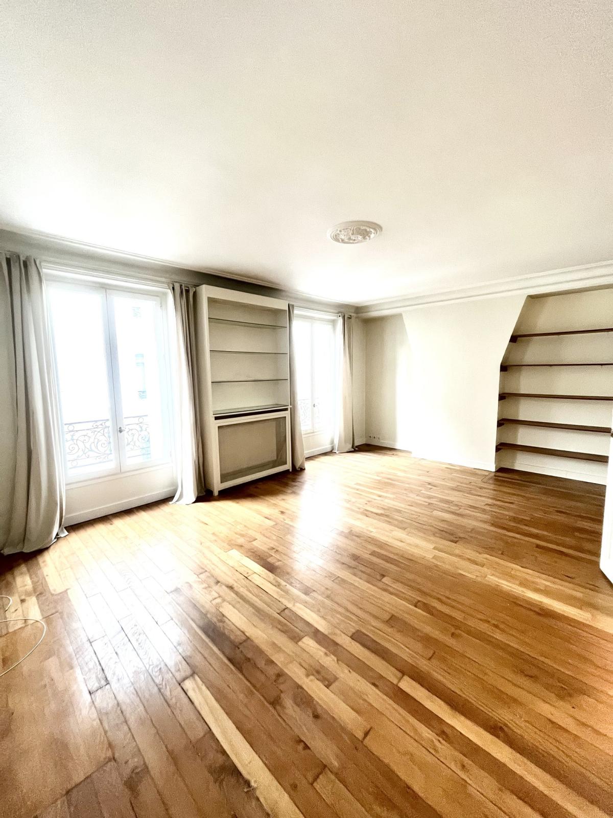 A LOUER Paris XVIIème 2P Porte Maillot