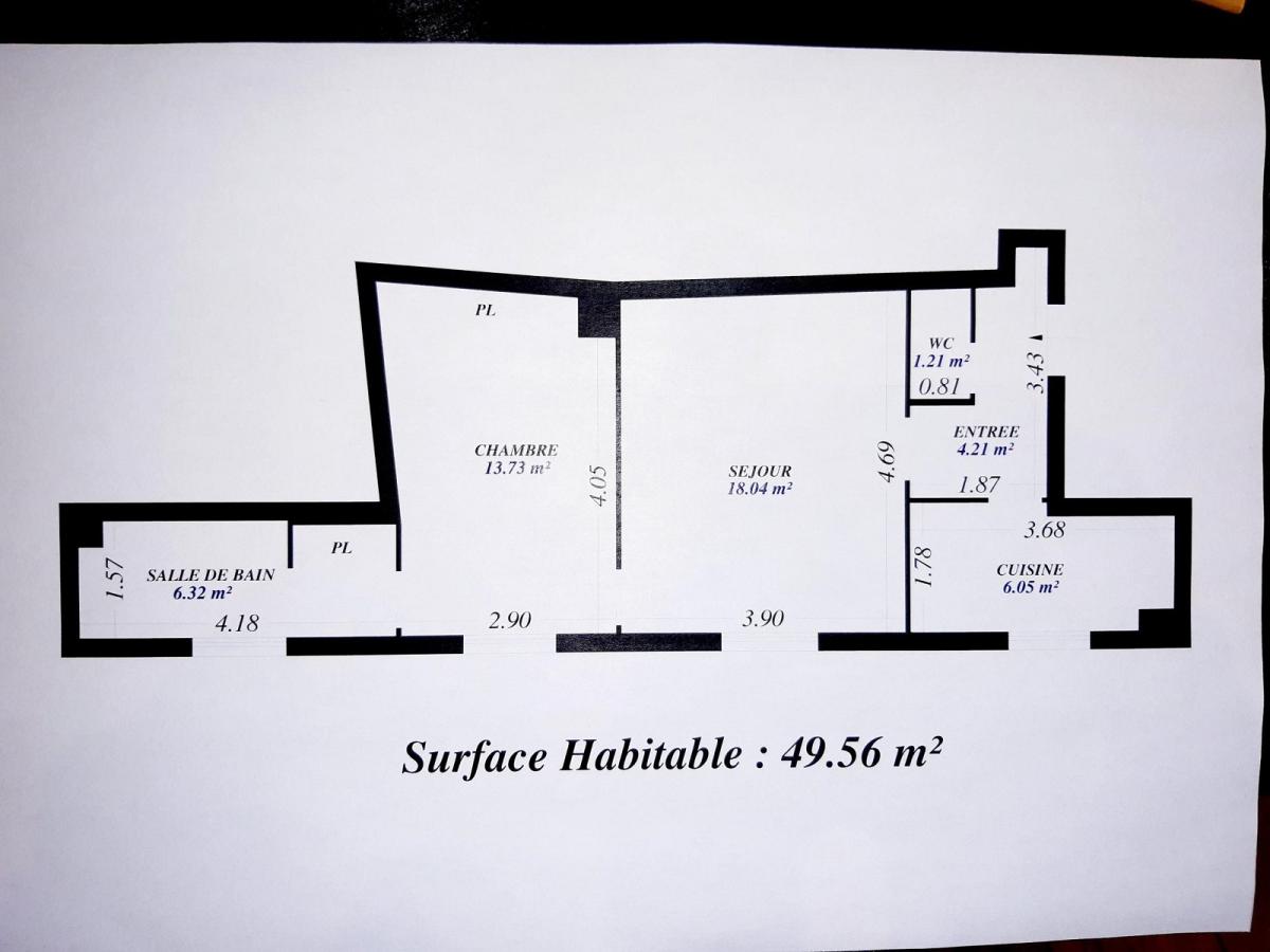 Paris IV rue des Guillemites - 2 Pièces  avec PARKING  en sus 129