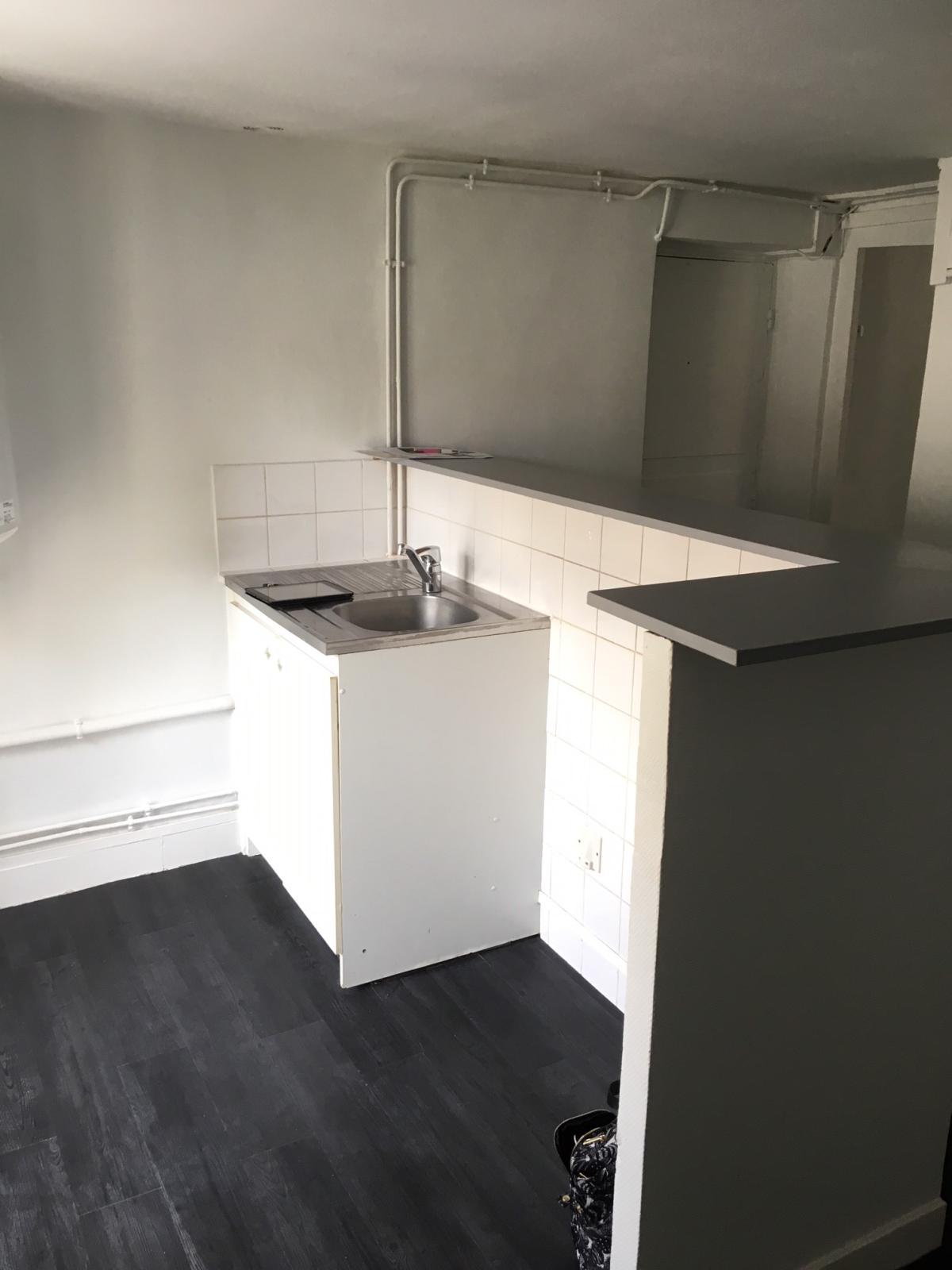  A LOUER  3P  Mairie de Clichy 47,71m²