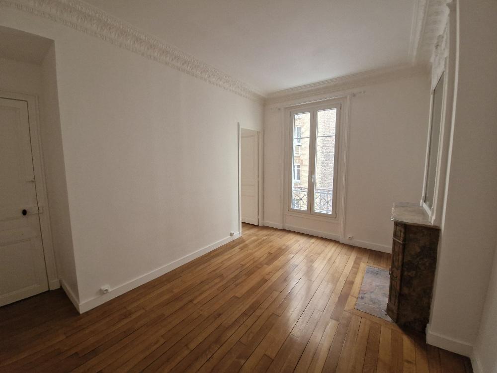 Paris  XVIIIème Simplon, 3 pièces de 70,15m²