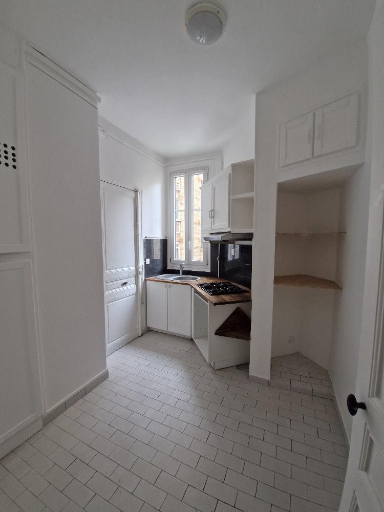Paris  XVIIIème Simplon, 3 pièces de 70,15m²