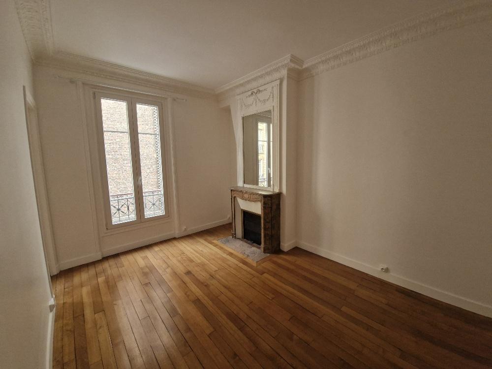 Paris  XVIIIème Simplon, 3 pièces de 70,15m²