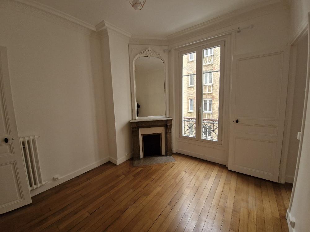 Paris  XVIIIème Simplon, 3 pièces de 70,15m²