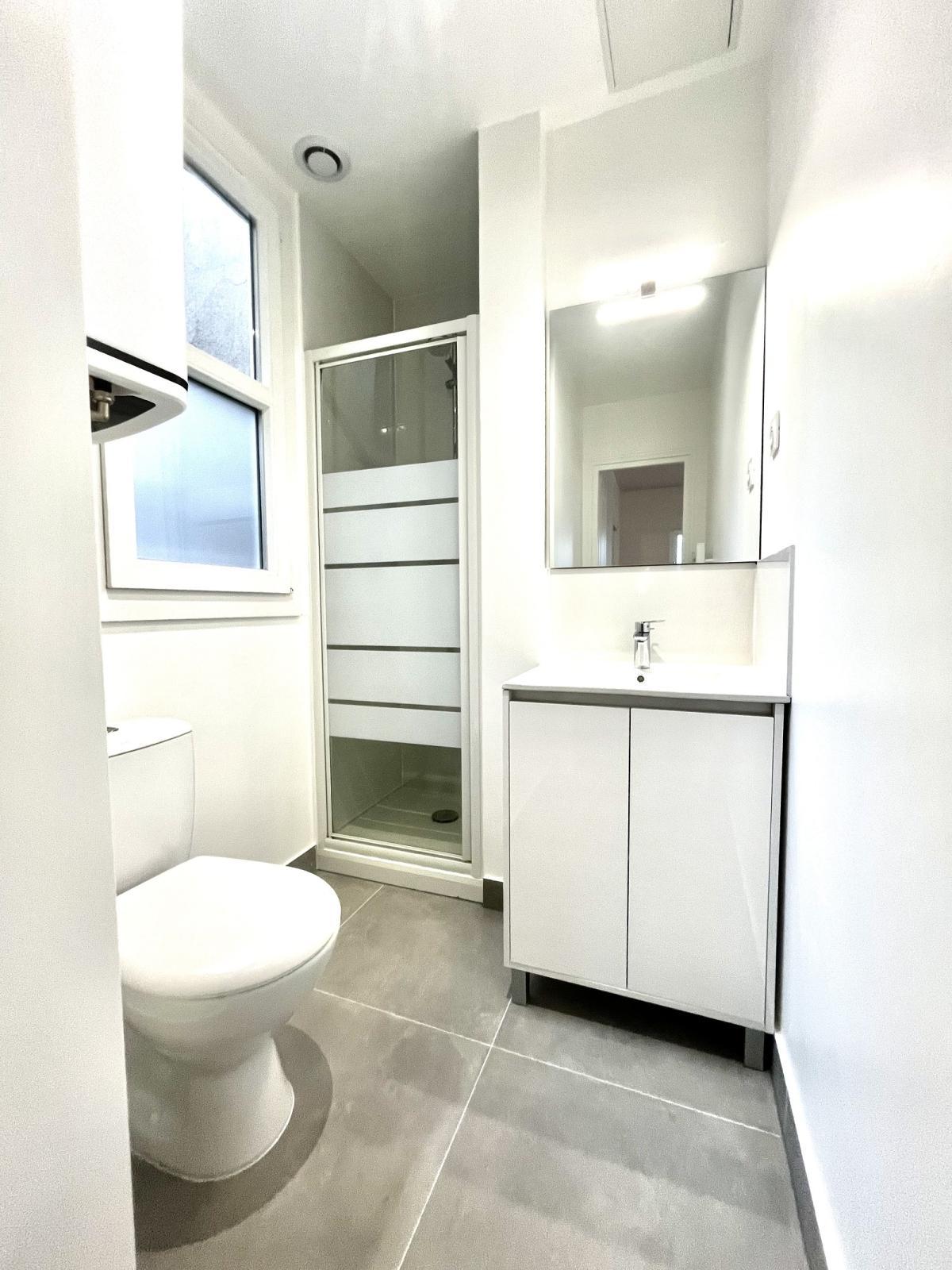 A LOUER NEUILLY SUR SEINE 2 P RÉNOVÉ 