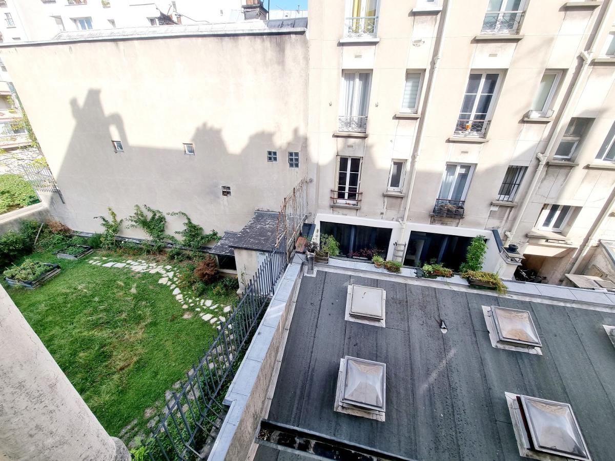 PARIS Xème  2 PIECES 34.38m² meublé