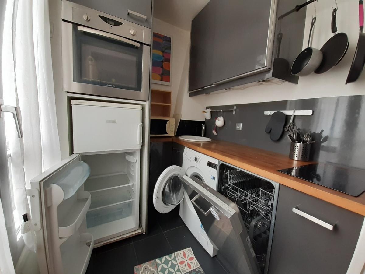 Beau 2 PIECES Meublé Métro Commerce/Charles Michels