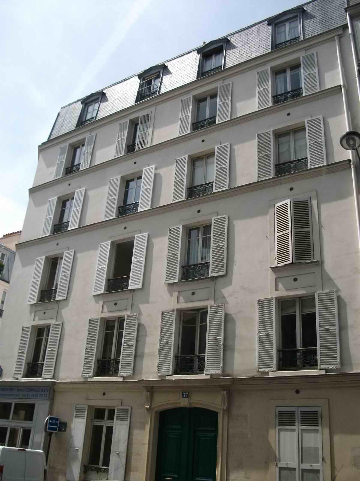 Paris Vème Place Monge, 2 Pièces 38,04 m²  Refait neuf