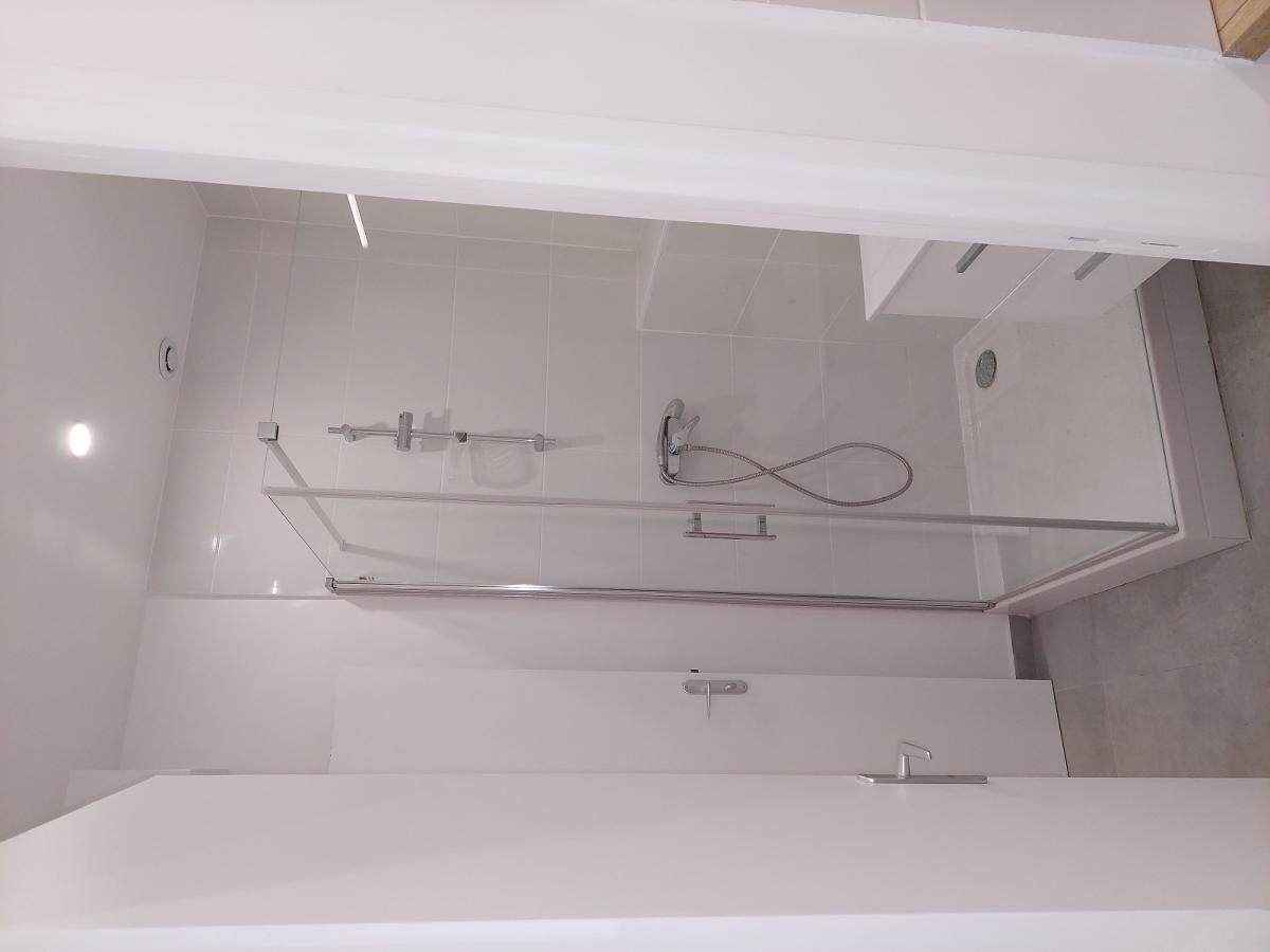 Paris Vème Place Monge, 2 Pièces 38,04 m²  Refait neuf