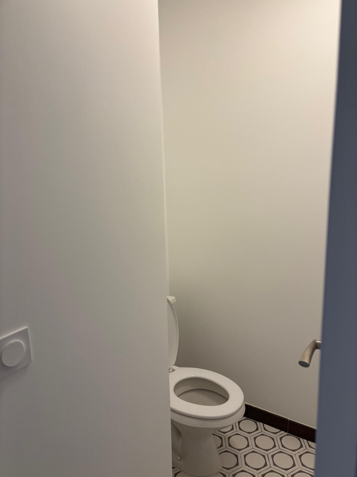 A LOUER 2P PARIS XVème REFAIT NEUF