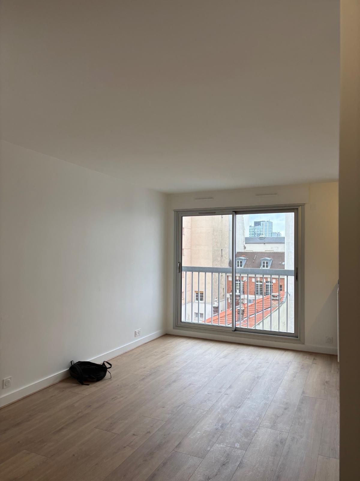 A LOUER 2P PARIS XVème REFAIT NEUF