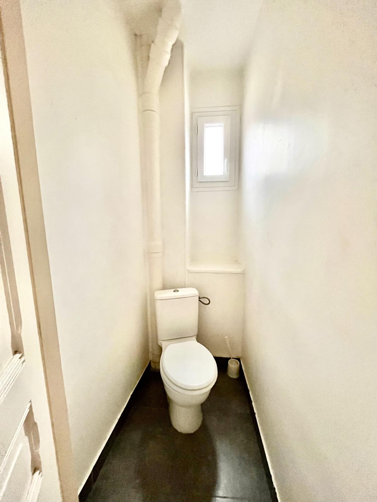 A LOUER 2P PARIS XVIIIème JULES JOFFRIN 