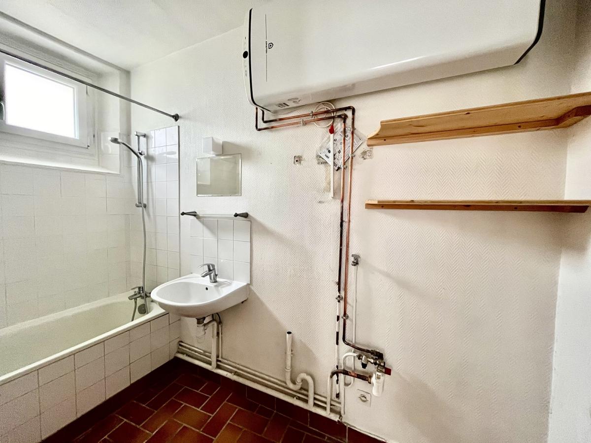 A LOUER 2P PARIS XVIIIème JULES JOFFRIN 