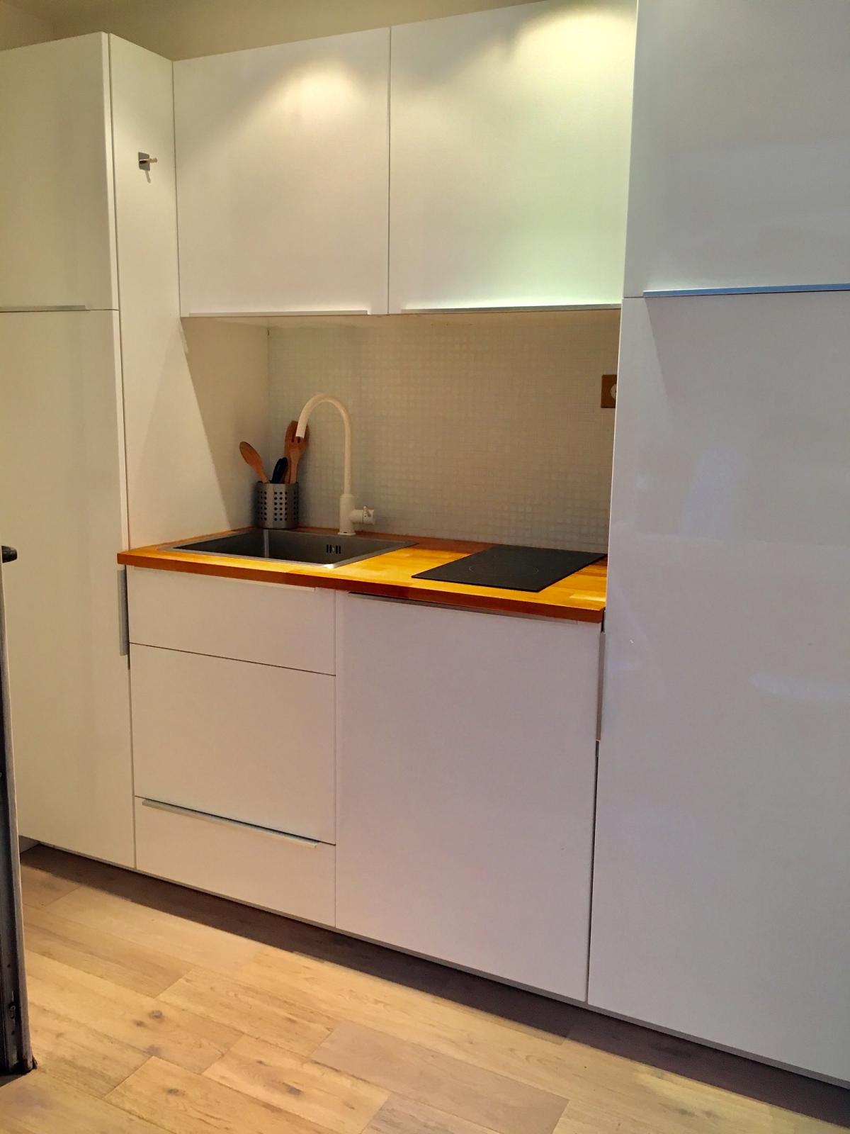 Paris IVème Quai de Bourbon Studio meublé