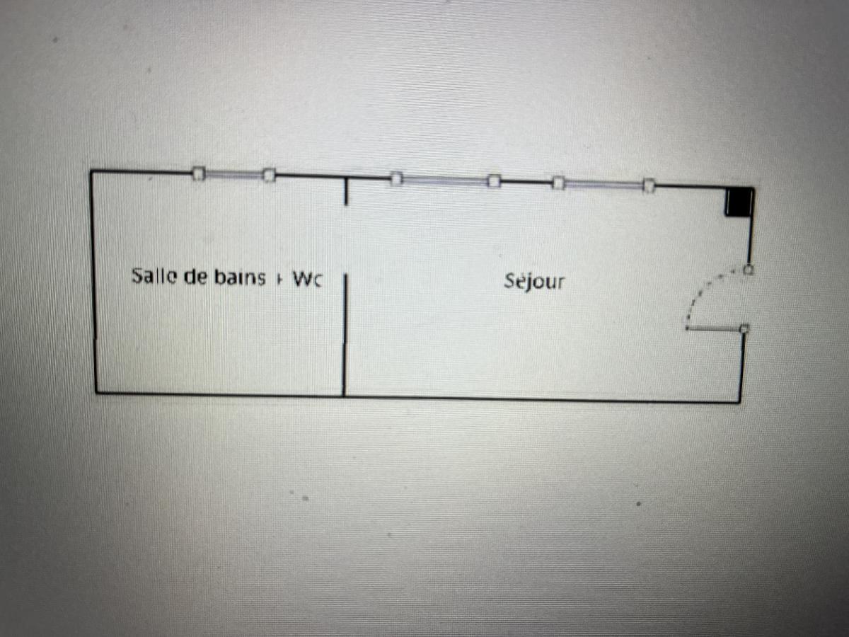 Paris IVème Quai de Bourbon Studio meublé