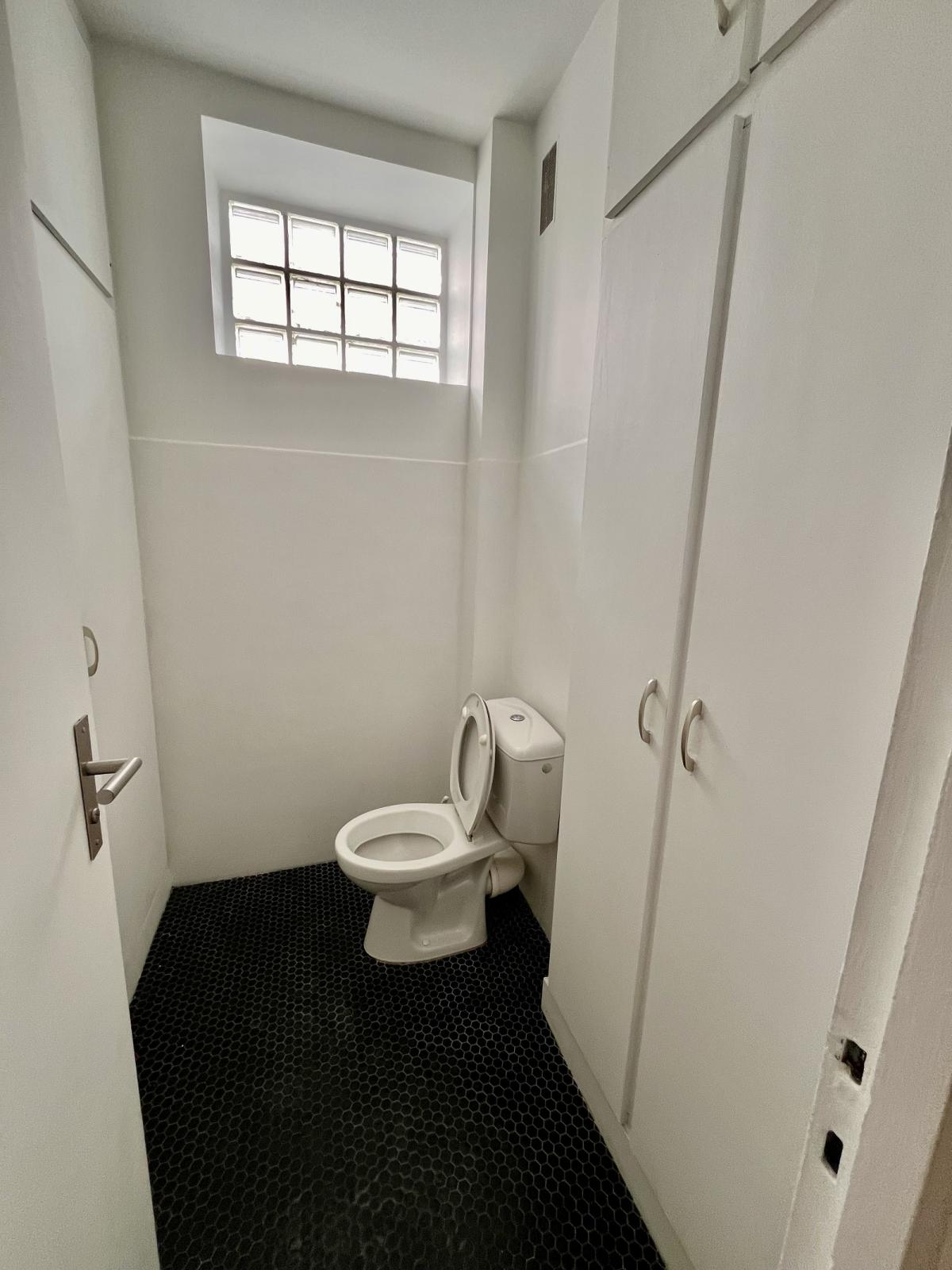 A LOUER 3 PIECES  84m² BALCON PORT ROYAL 