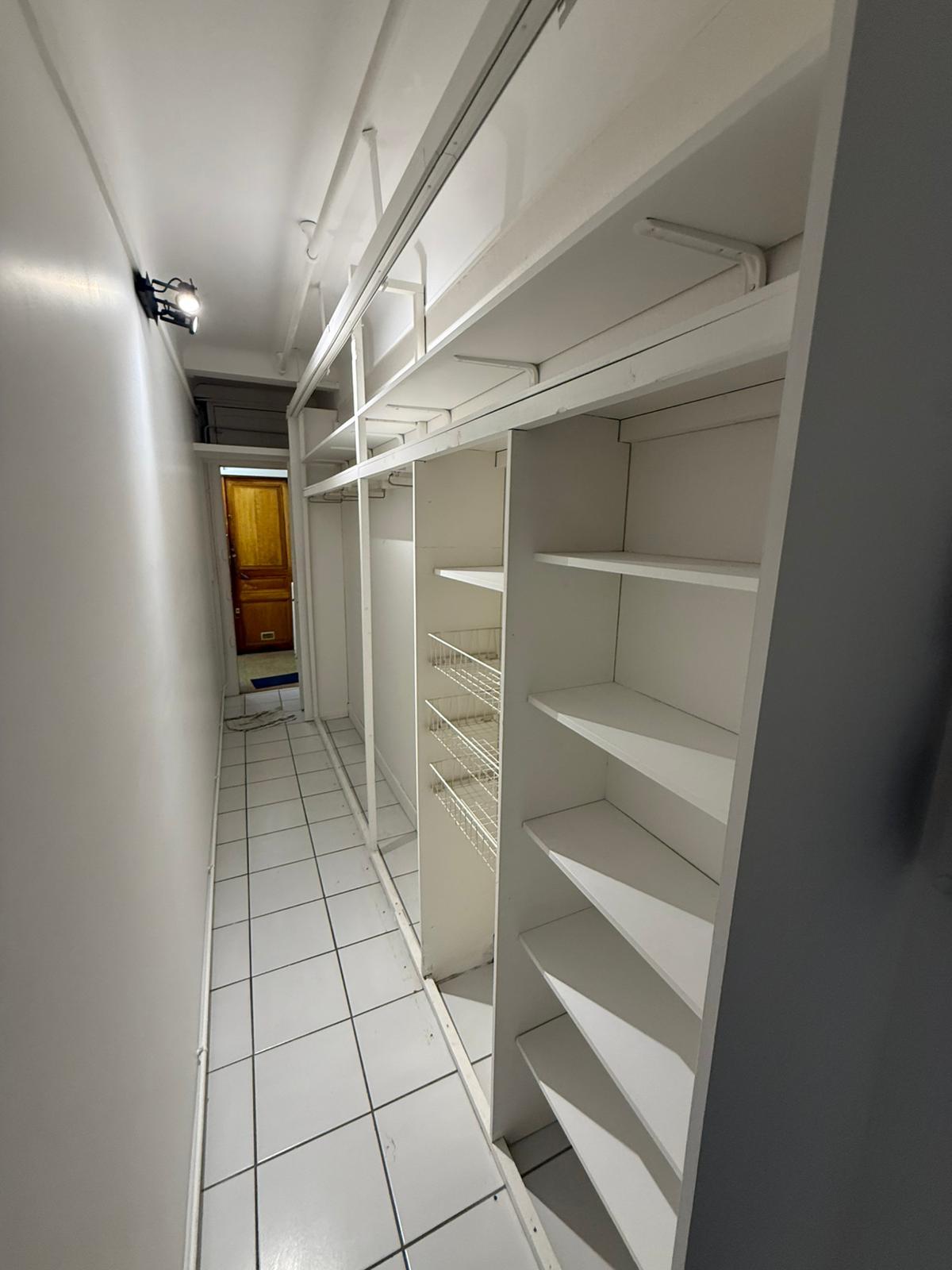 Paris XIème, Philippe Auguste, Studio de 23,31m²