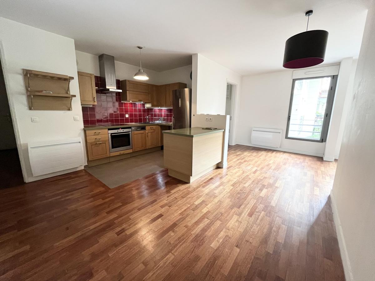 A LOUER 3P  64m²  PARIS XIIIème 