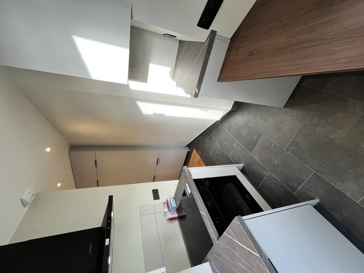 Paris XVème, Métro Bir Hakeim, Grand 3 Pièces de 79,40m²