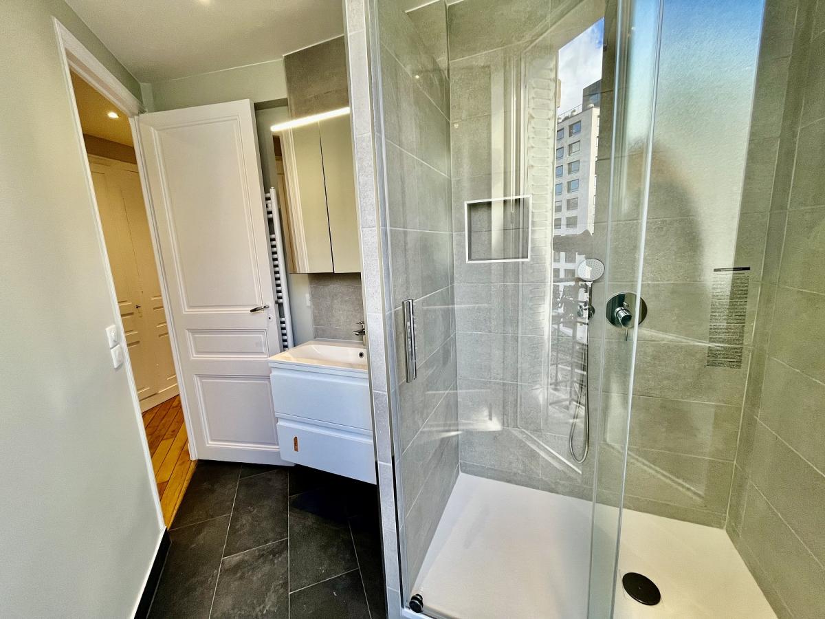 Paris XVème, Métro Bir Hakeim, Grand 3 Pièces de 79,40m²